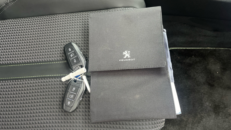 Peugeot 208 1.2 PureTech 100 GT 5dr Petrol Hatchback